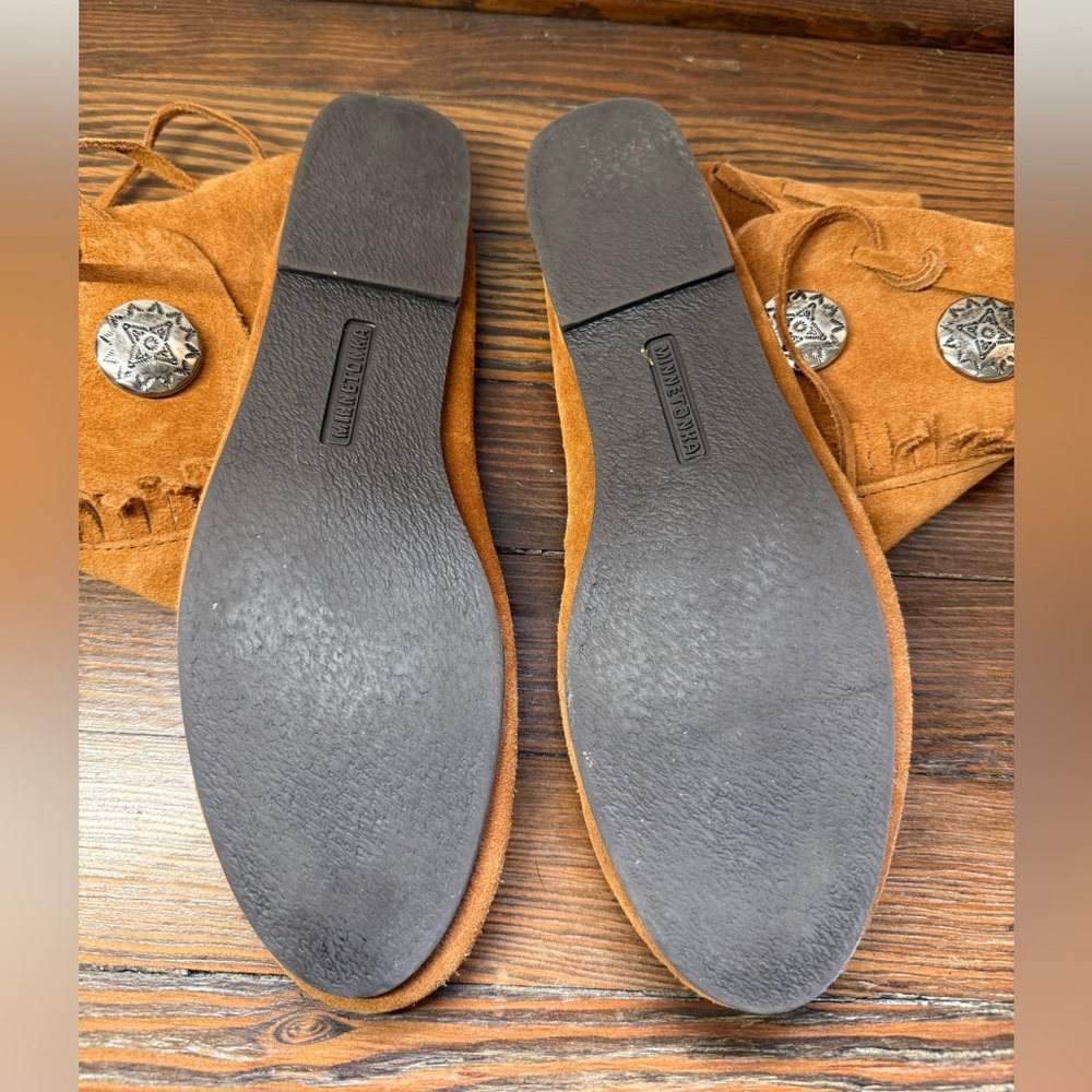 Minnetonka Double Button Women’s Moccasins with a Hard Sole - Picture 6 of 6